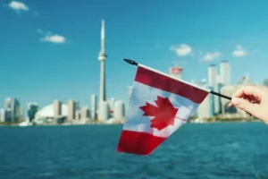 21_Toronto_slow_970_flag_toronto_small